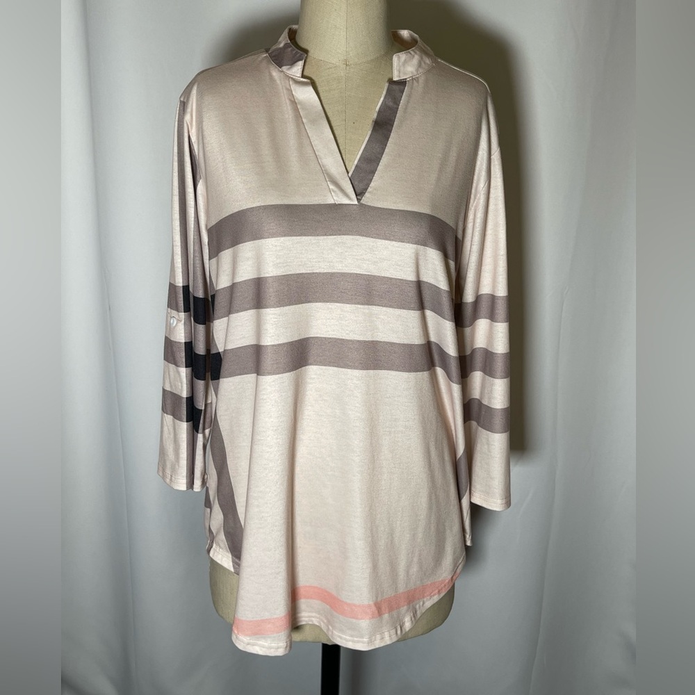 St. Jubileens Women's Plaid Roll-Up 3/4 Sleeve Tunic V-Neck Tunic Top Sz L